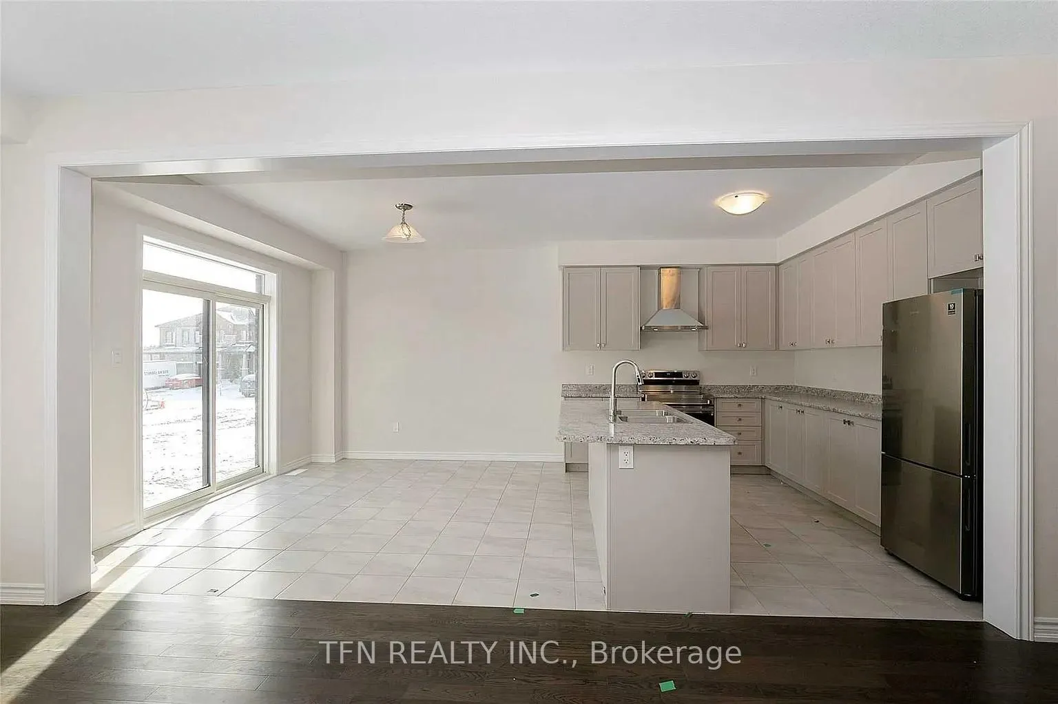 Photo 6 of 22 Charm Place N, Thorold, Rolling Meadows — HOMEH