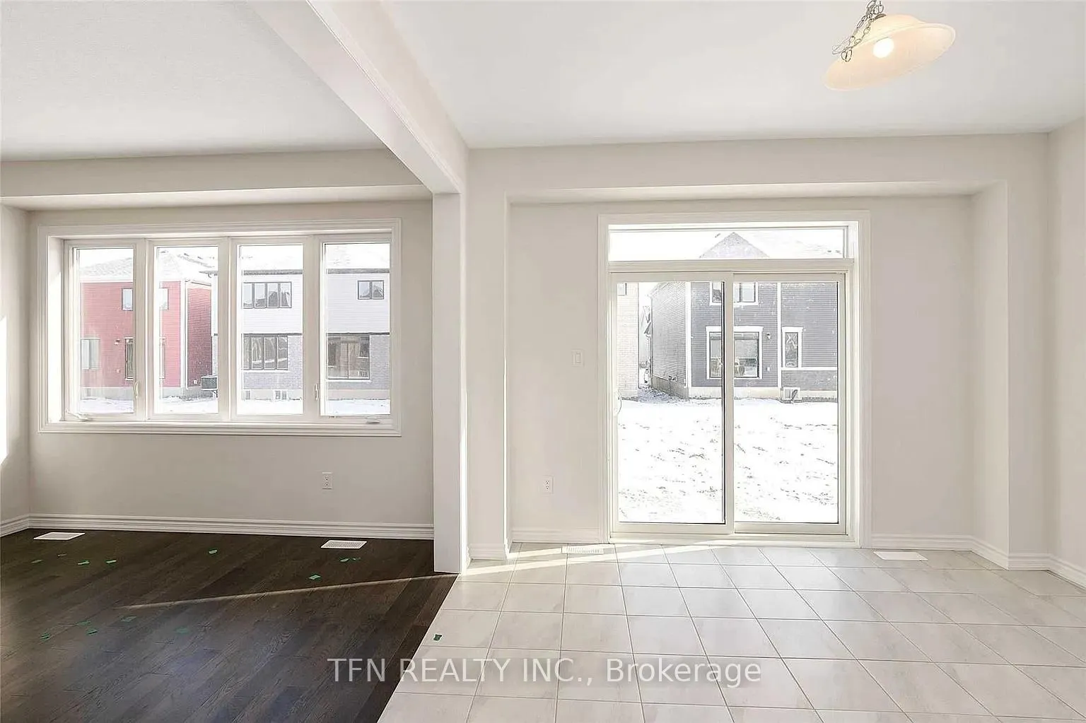 Photo 13 of 22 Charm Place N, Thorold, Rolling Meadows — HOMEH