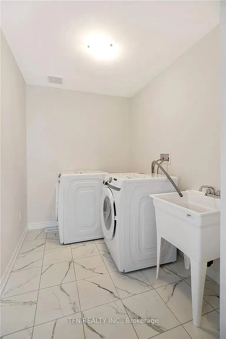 Photo 24 of 22 Charm Place N, Thorold, Rolling Meadows — HOMEH