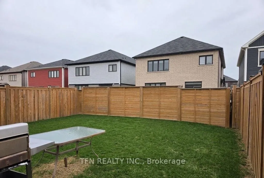 Photo 33 of 22 Charm Place N, Thorold, Rolling Meadows — HOMEH