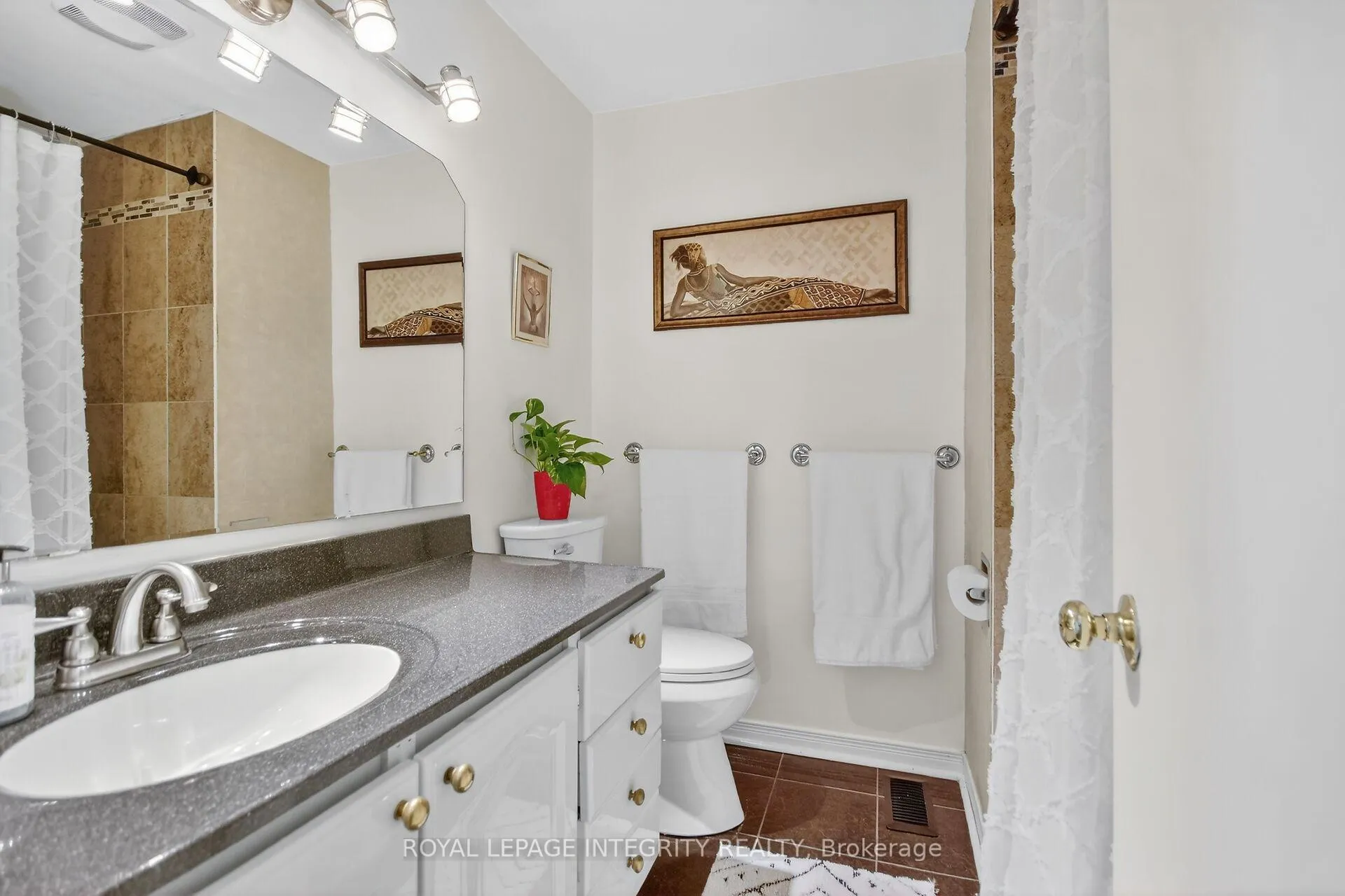 Photo 29 of Unit 13, 2415 Southvale Crescent, Ottawa, Sheffield Glen/Industrial Park — HOMEH