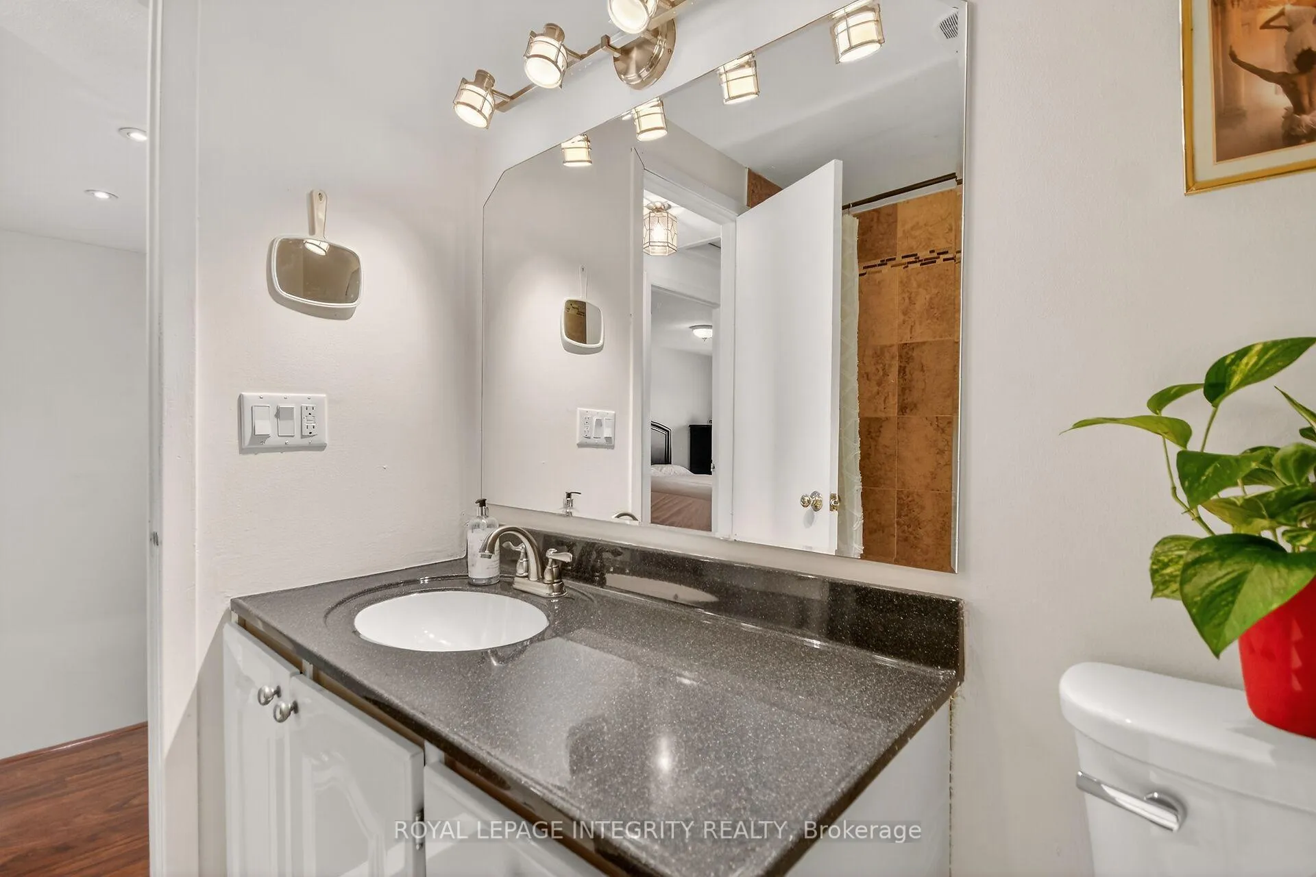 Photo 30 of Unit 13, 2415 Southvale Crescent, Ottawa, Sheffield Glen/Industrial Park — HOMEH