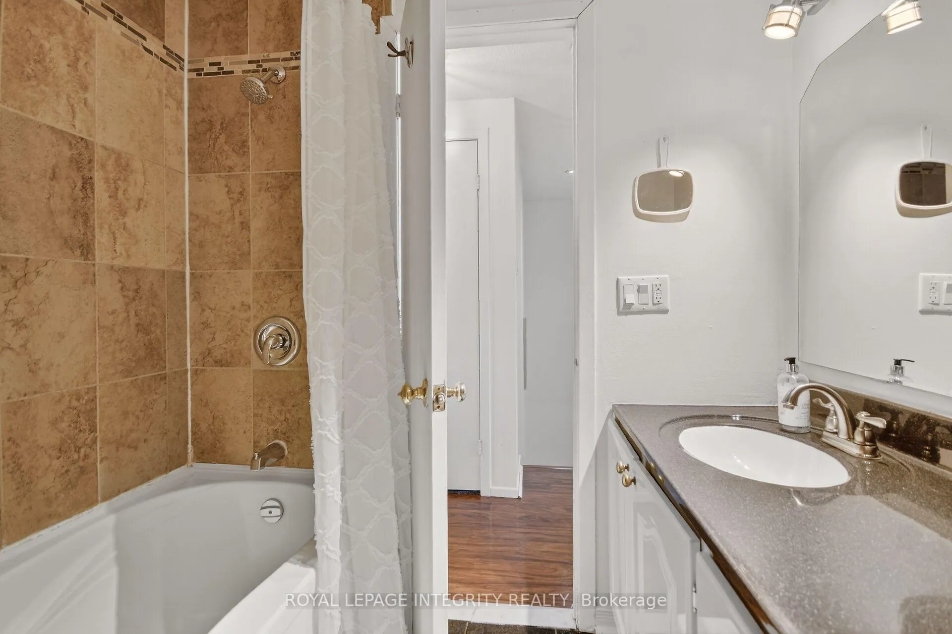 Photo 31 of Unit 13, 2415 Southvale Crescent, Ottawa, Sheffield Glen/Industrial Park — HOMEH