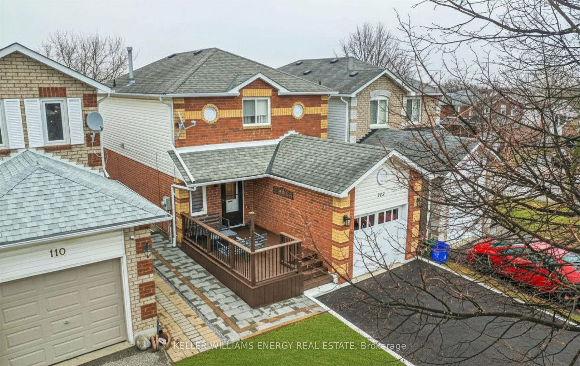 Photo 2 of 112 Champine Square, Clarington, Bowmanville — HOMEH