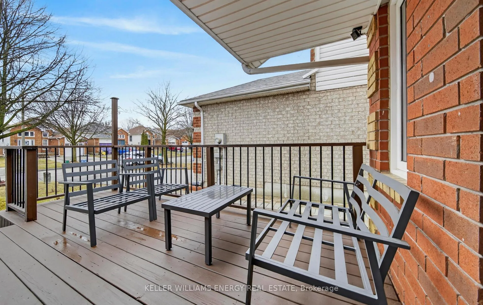 Photo 5 of 112 Champine Square, Clarington, Bowmanville — HOMEH