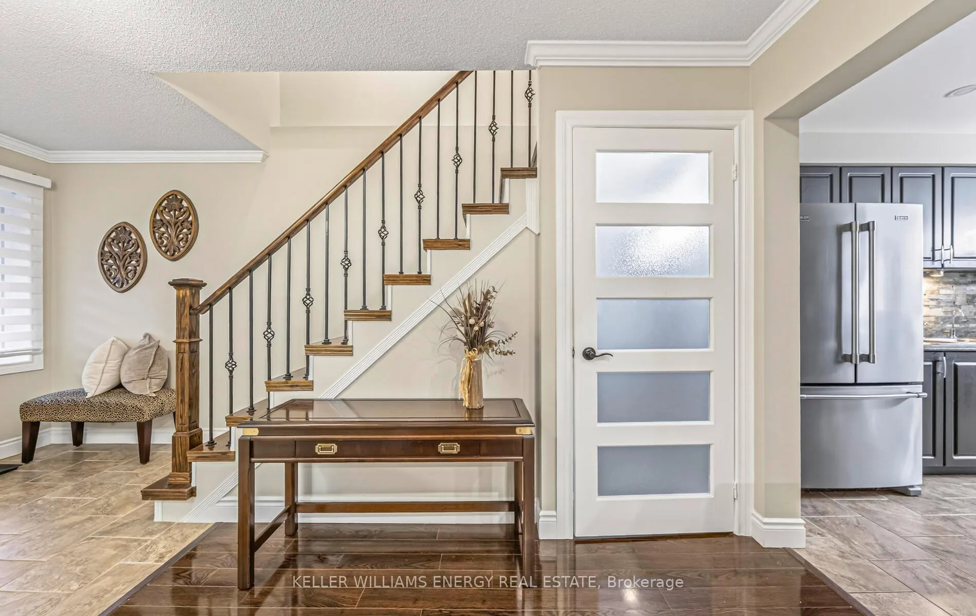 Photo 8 of 112 Champine Square, Clarington, Bowmanville — HOMEH