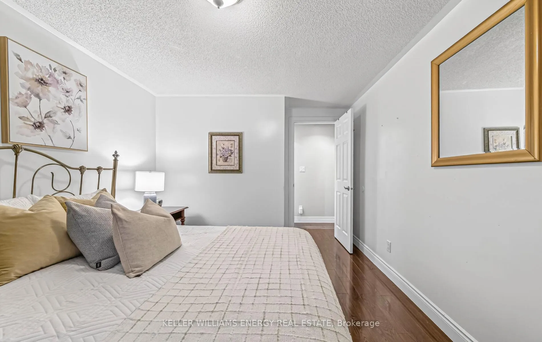 Photo 28 of 112 Champine Square, Clarington, Bowmanville — HOMEH