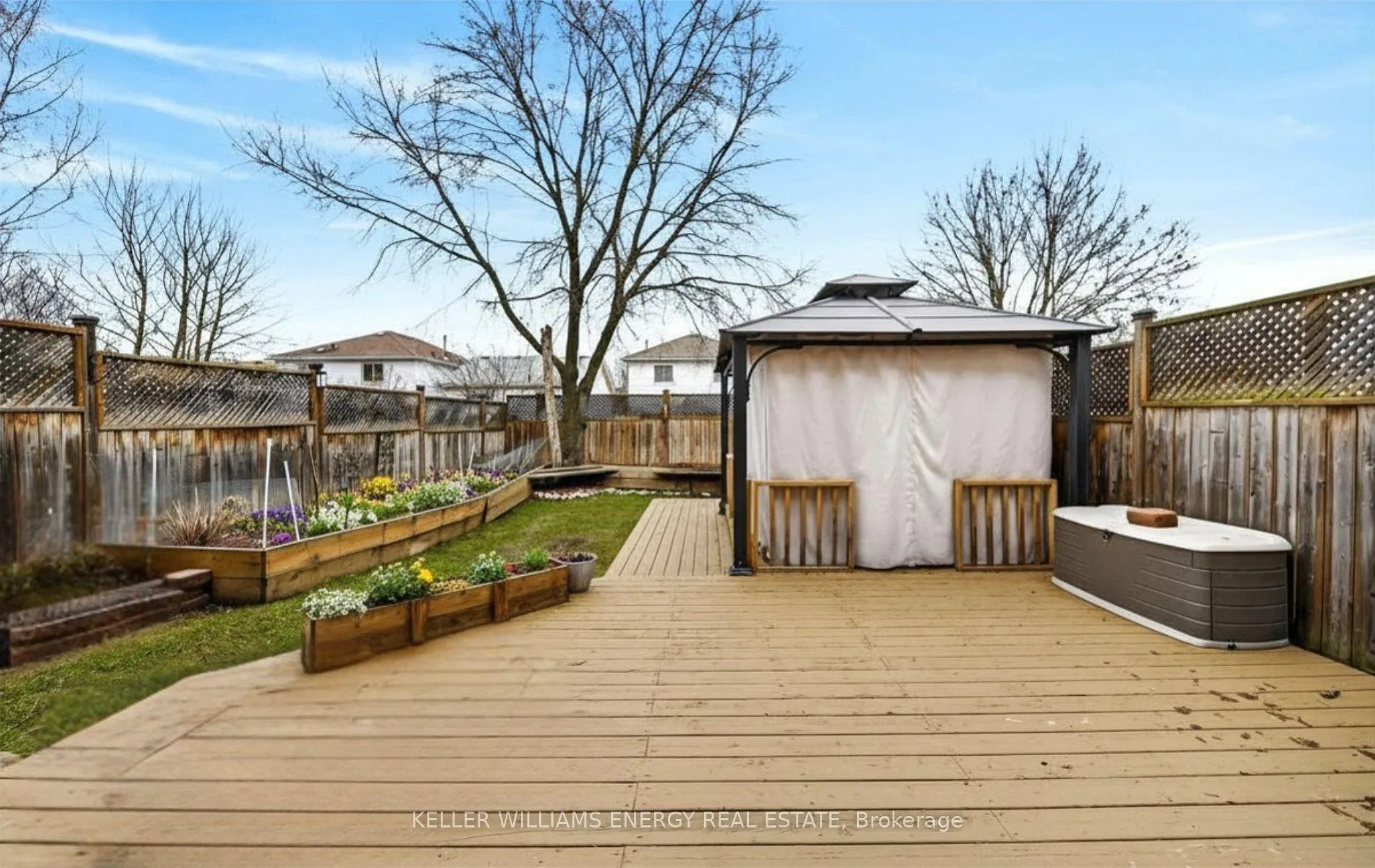 Photo 44 of 112 Champine Square, Clarington, Bowmanville — HOMEH