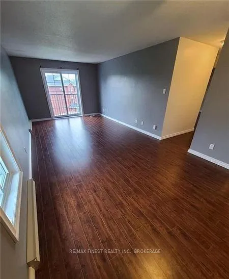 Photo 5 of Unit 404, 550 Talbot Place N, Gananoque — HOMEH