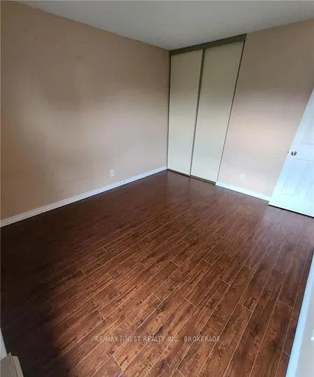 Photo 8 of Unit 404, 550 Talbot Place N, Gananoque — HOMEH