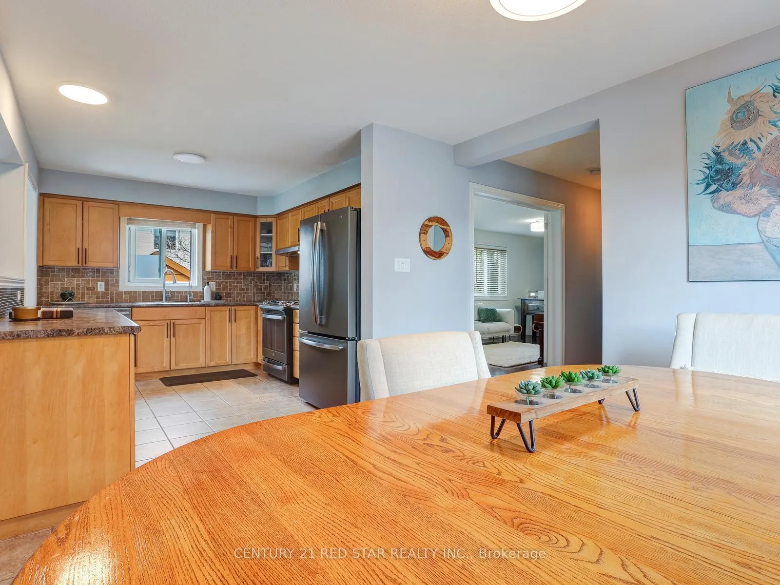 Photo 14 of 631 Doon South Drive, Kitchener — HOMEH