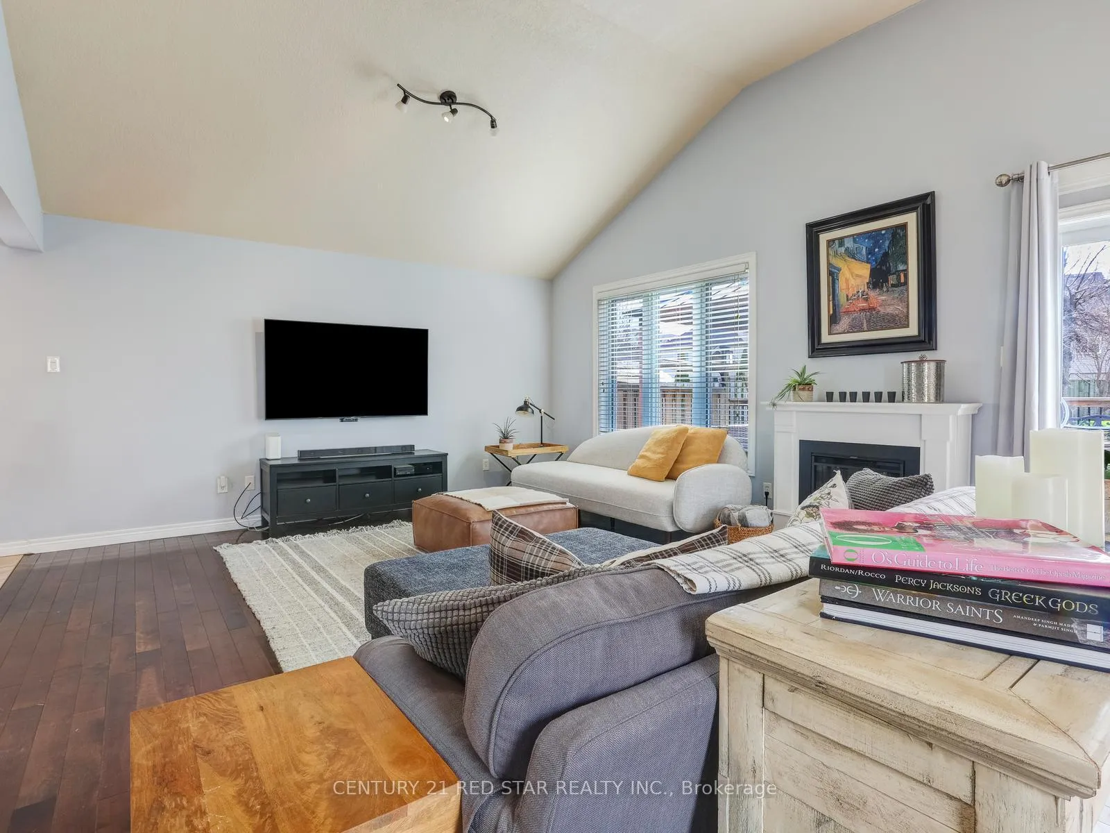 Photo 23 of 631 Doon South Drive, Kitchener — HOMEH