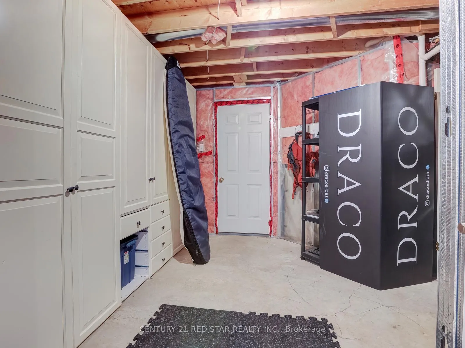 Photo 42 of 631 Doon South Drive, Kitchener — HOMEH