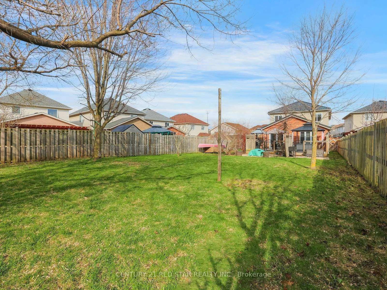 Photo 46 of 631 Doon South Drive, Kitchener — HOMEH