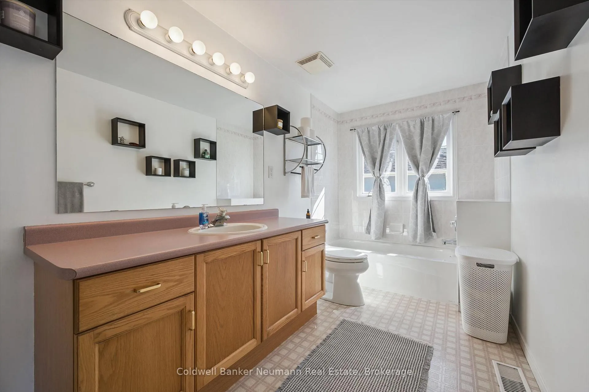 Photo 14 of Unit 47, 941 Gordon Street, Guelph, Kortright West — HOMEH