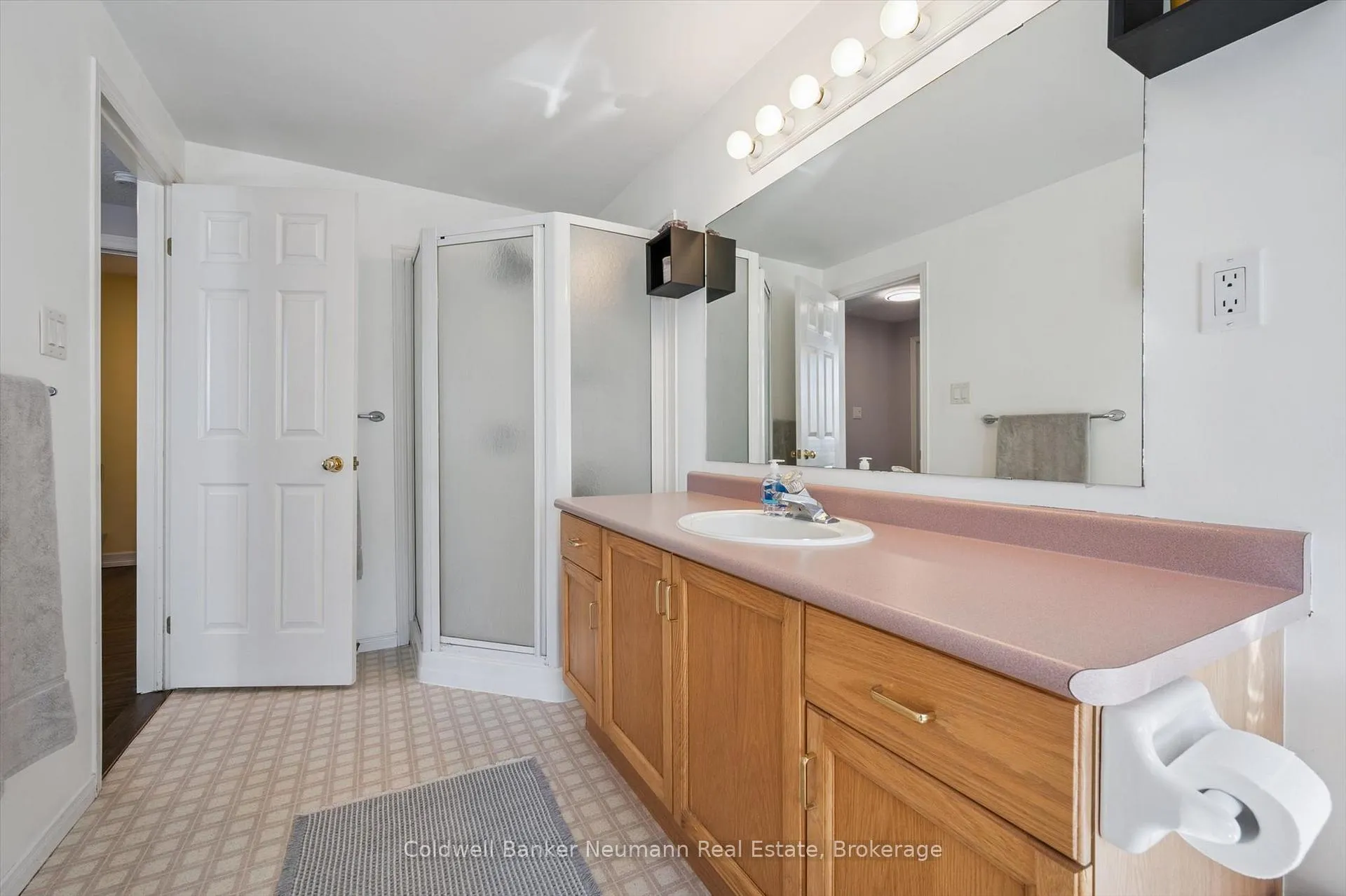 Photo 33 of Unit 47, 941 Gordon Street, Guelph, Kortright West — HOMEH