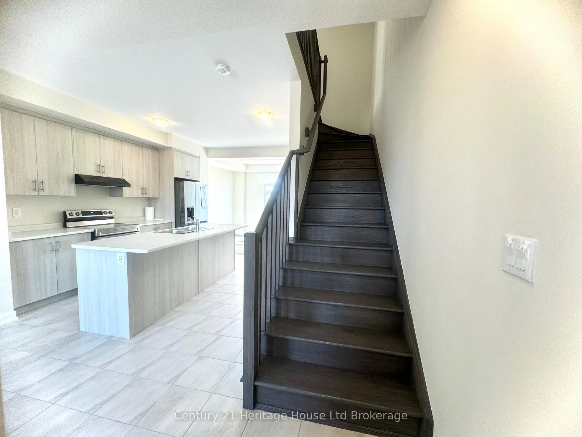 Photo 14 of 105 Melody Lane, Thorold, Hurricane/Merrittville — HOMEH