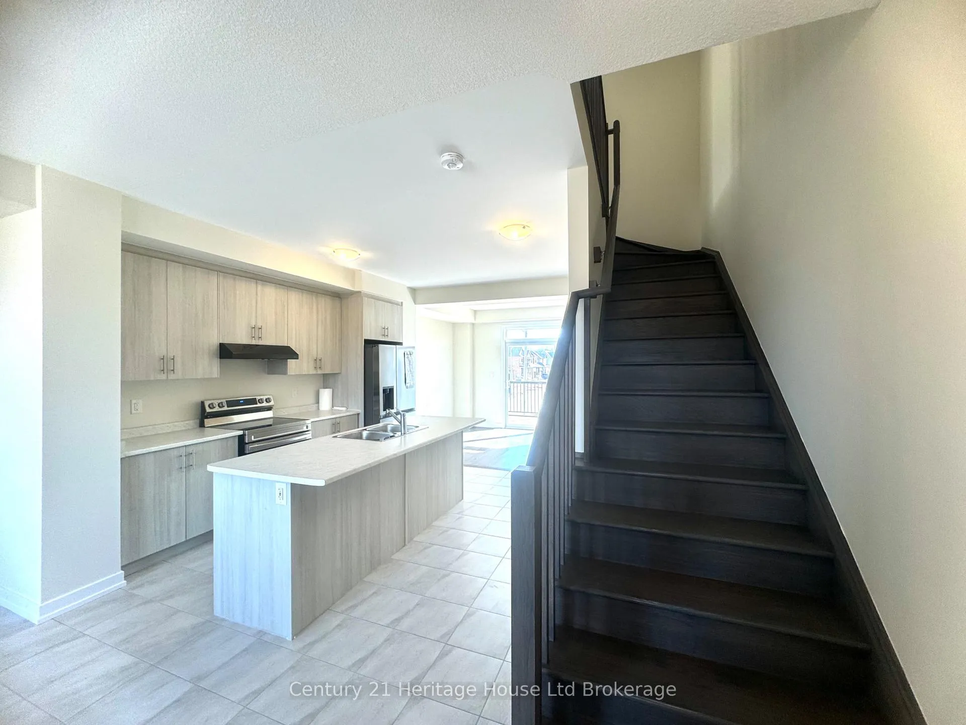 Photo 15 of 105 Melody Lane, Thorold, Hurricane/Merrittville — HOMEH