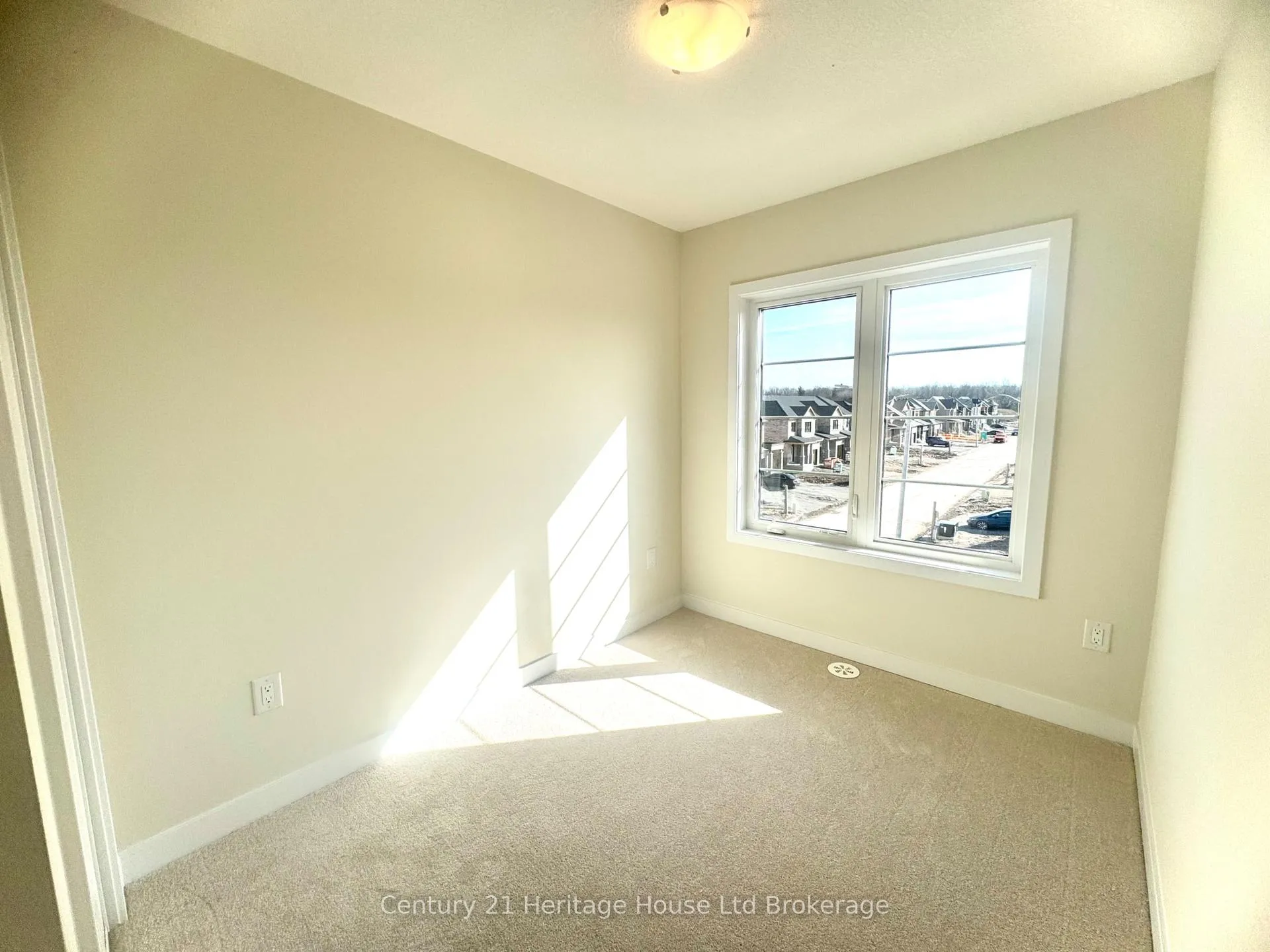 Photo 22 of 105 Melody Lane, Thorold, Hurricane/Merrittville — HOMEH