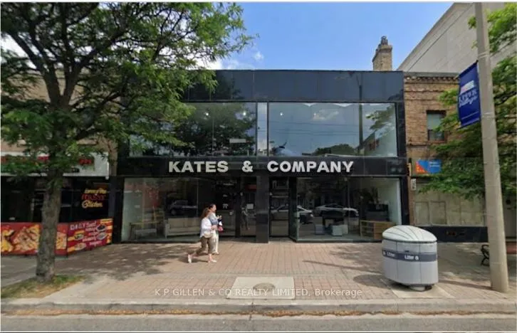 Front of 1092-1098 Eglinton Avenue