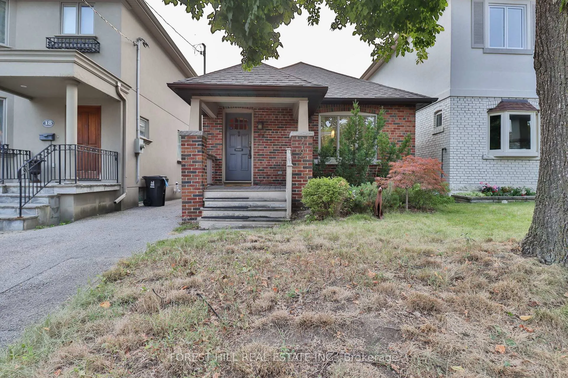 Photo 1 of 22 Whitewood Road, Toronto, Mount Pleasant East — HOMEH