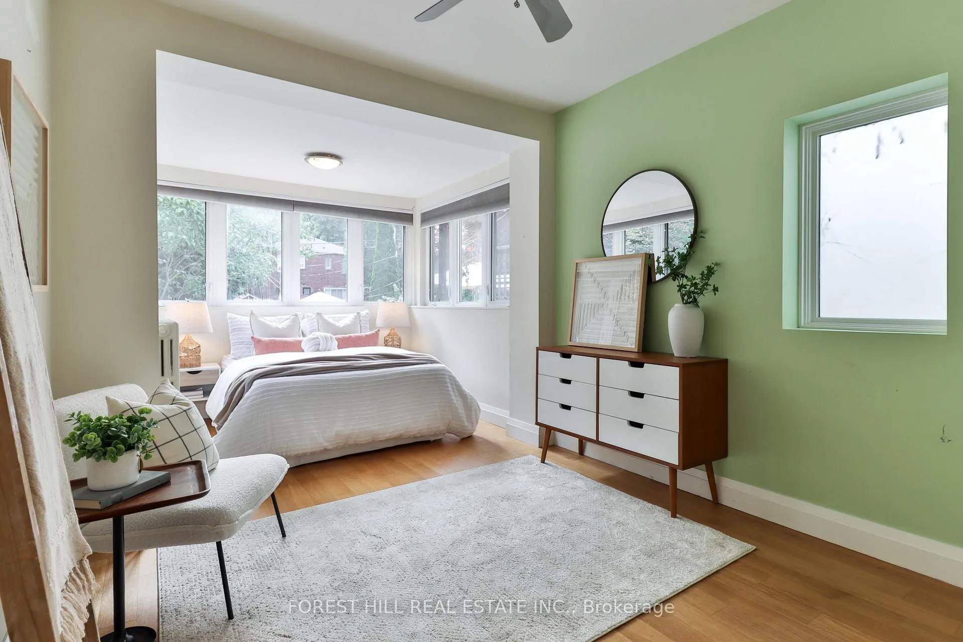 Photo 14 of 22 Whitewood Road, Toronto, Mount Pleasant East — HOMEH