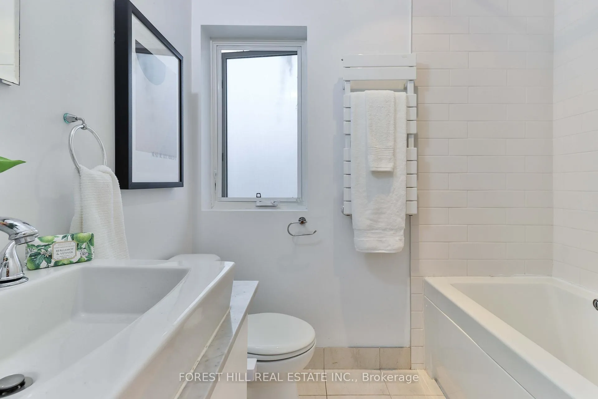 Photo 19 of 22 Whitewood Road, Toronto, Mount Pleasant East — HOMEH