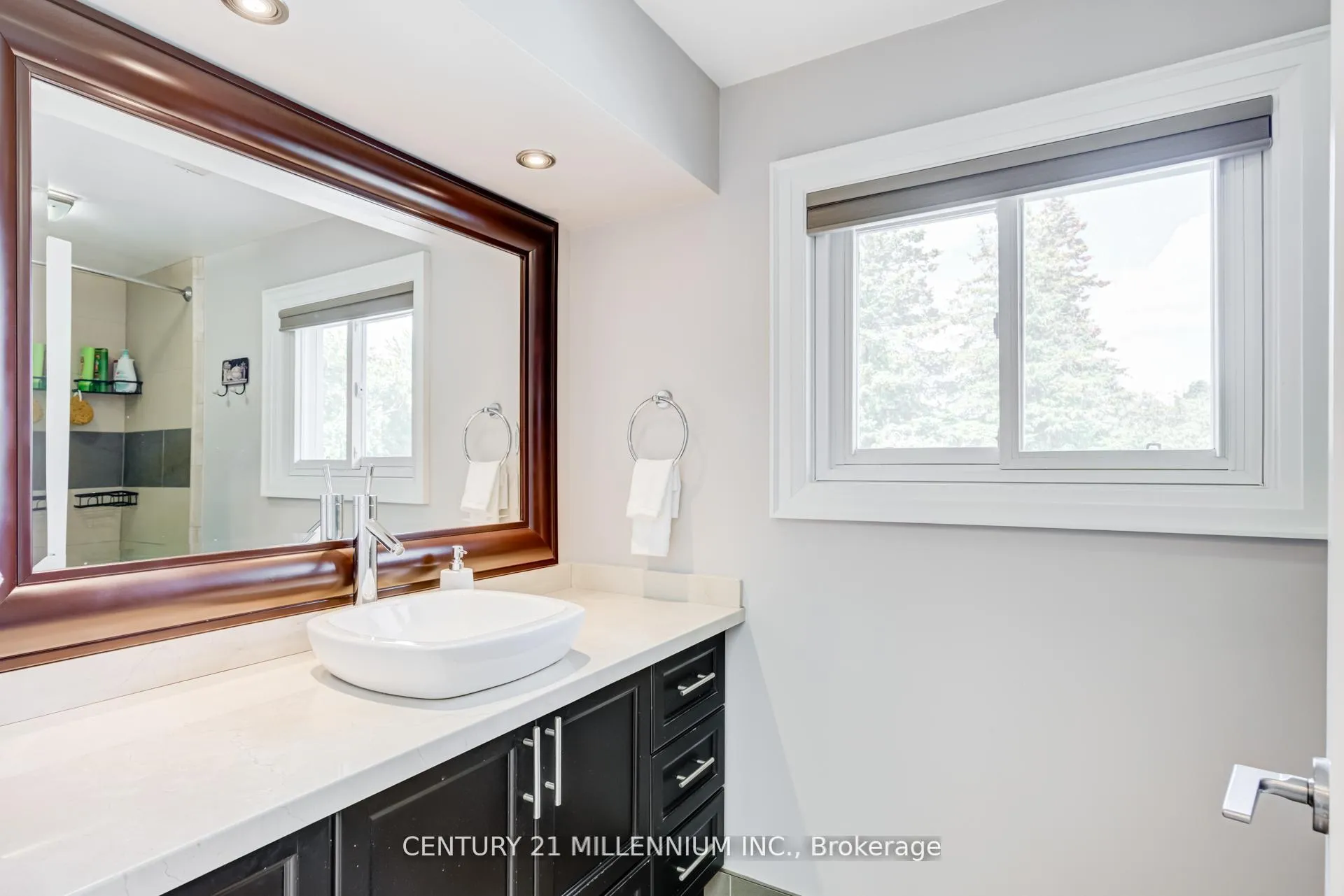 Photo 28 of 14 Greystone Crescent, Brampton, Brampton South — HOMEH