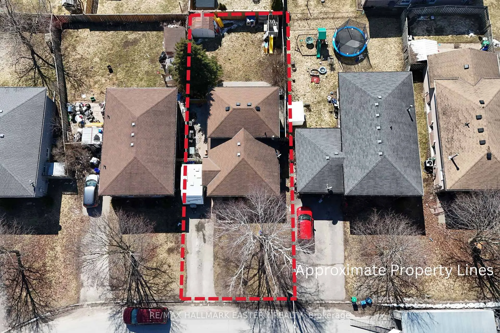 Photo 1 of 488 Crystal Drive, Peterborough, Ashburnham Ward 4 — HOMEH
