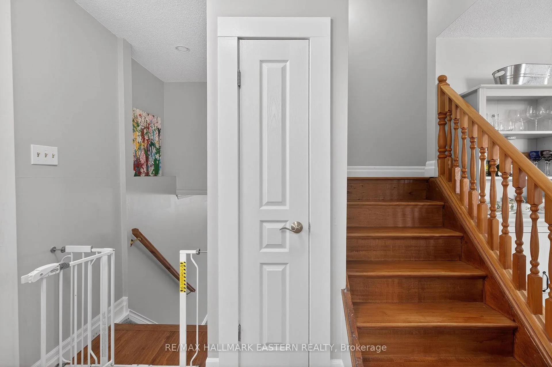 Photo 7 of 488 Crystal Drive, Peterborough, Ashburnham Ward 4 — HOMEH