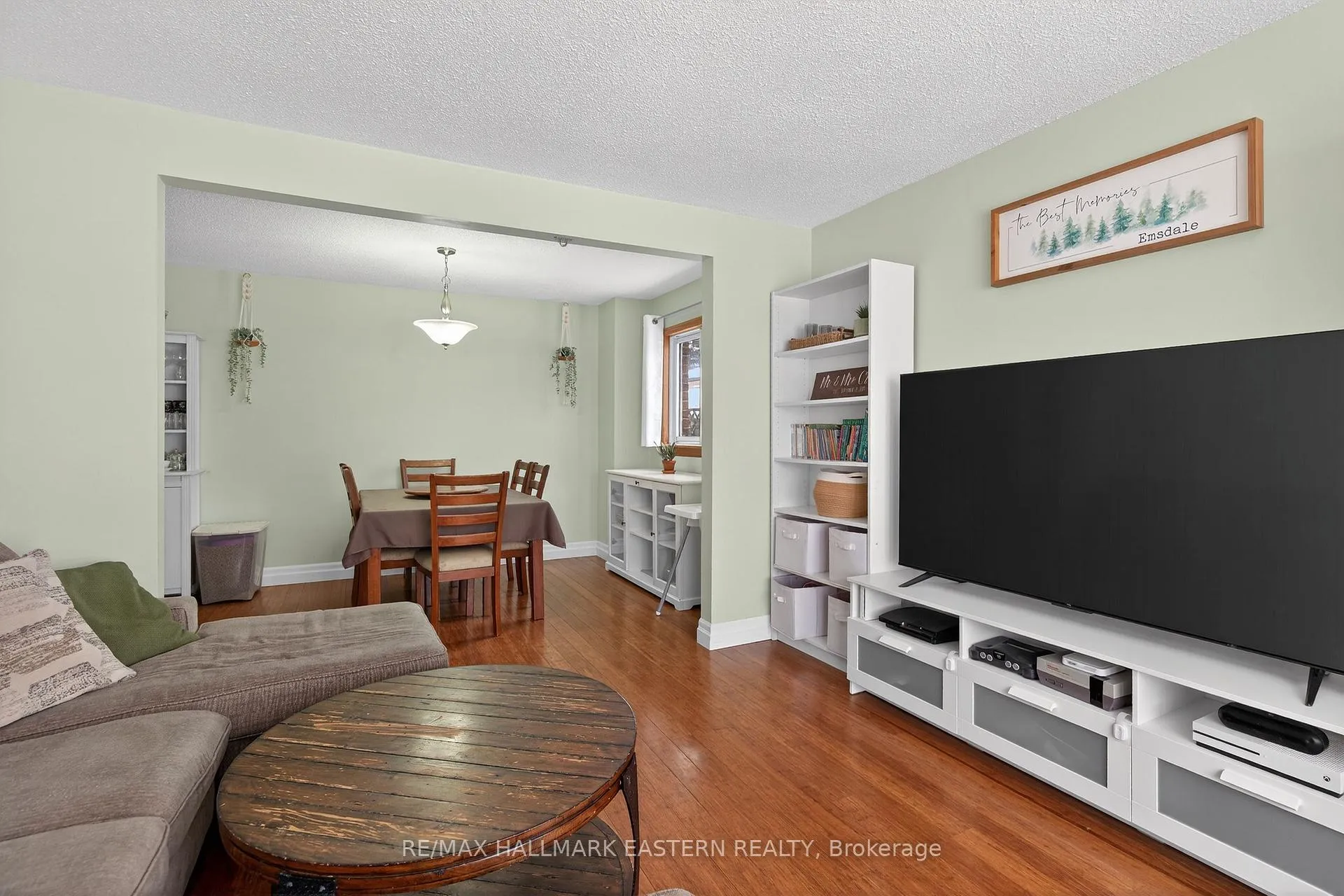 Photo 10 of 488 Crystal Drive, Peterborough, Ashburnham Ward 4 — HOMEH