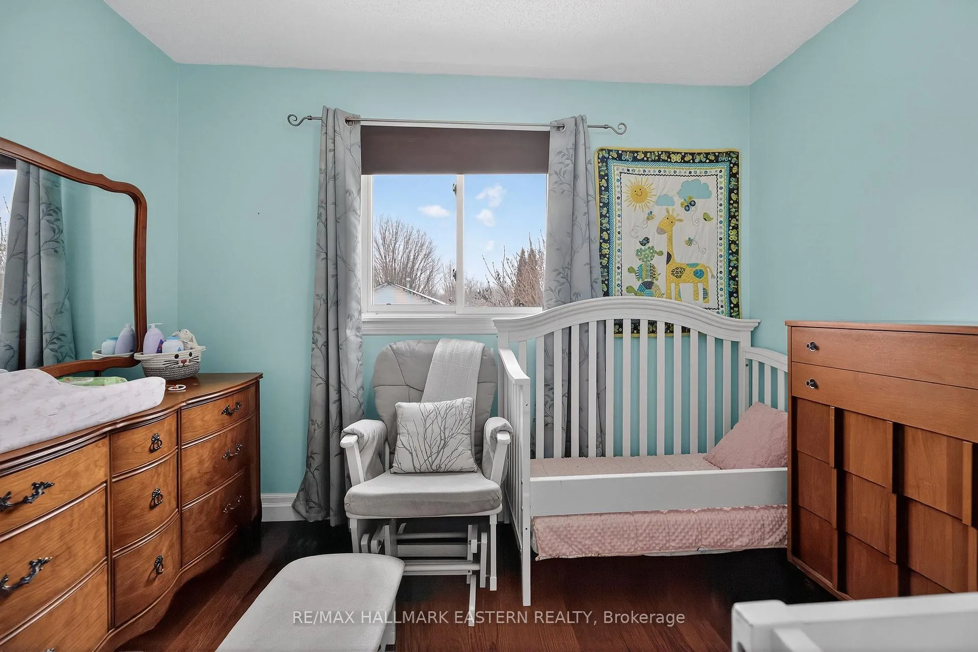 Photo 17 of 488 Crystal Drive, Peterborough, Ashburnham Ward 4 — HOMEH