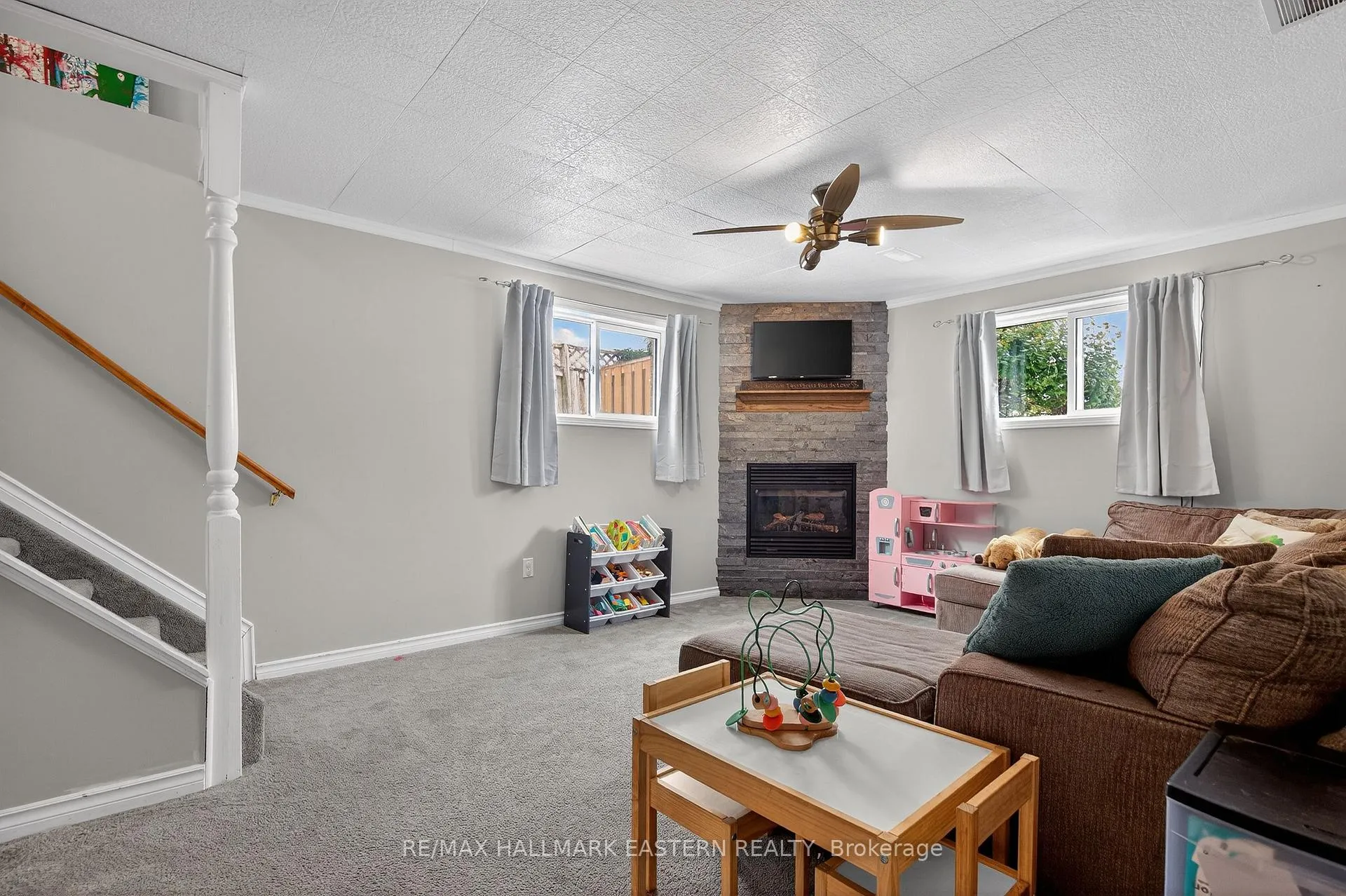 Photo 22 of 488 Crystal Drive, Peterborough, Ashburnham Ward 4 — HOMEH