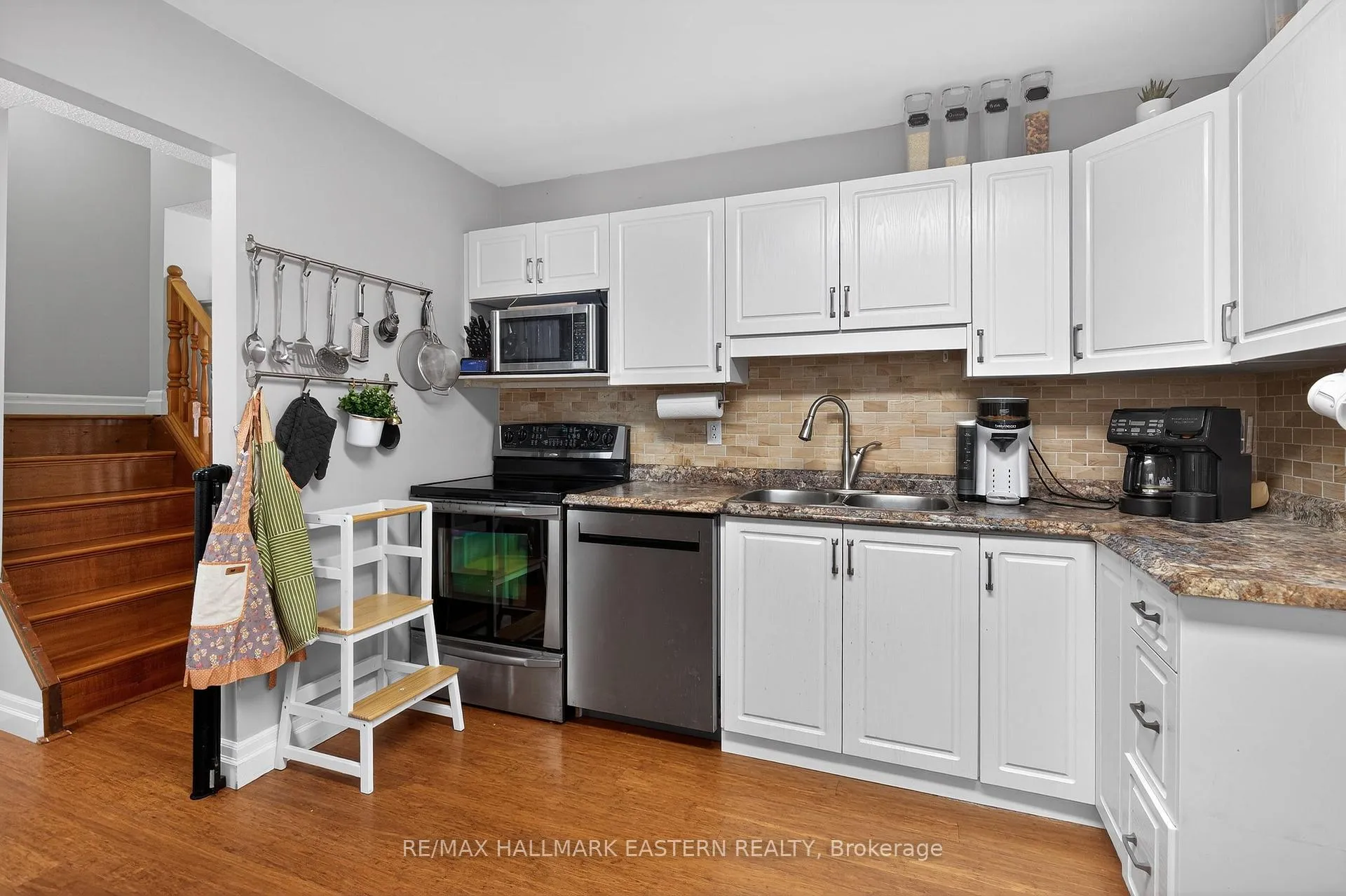 Photo 31 of 488 Crystal Drive, Peterborough, Ashburnham Ward 4 — HOMEH