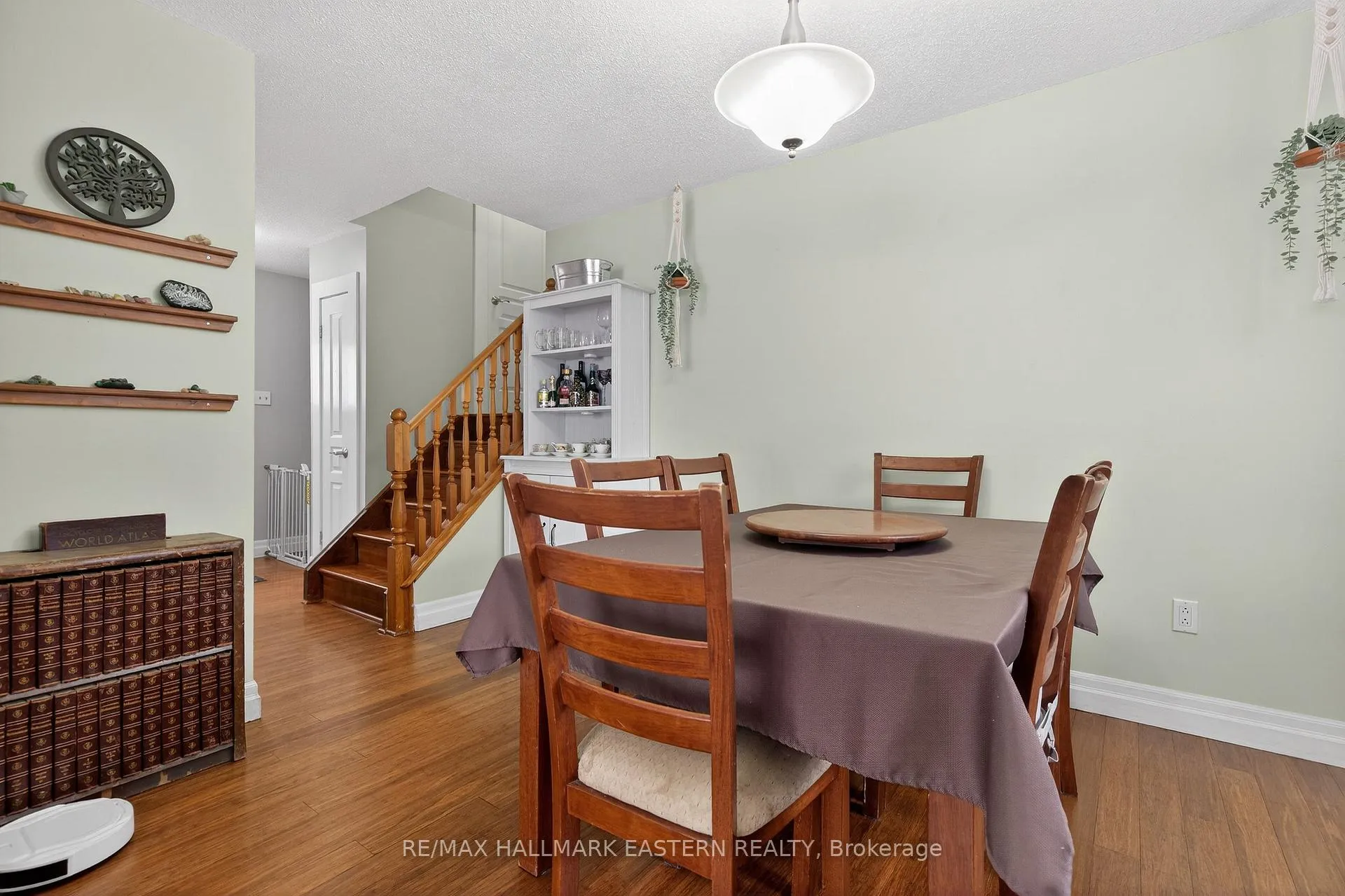 Photo 35 of 488 Crystal Drive, Peterborough, Ashburnham Ward 4 — HOMEH