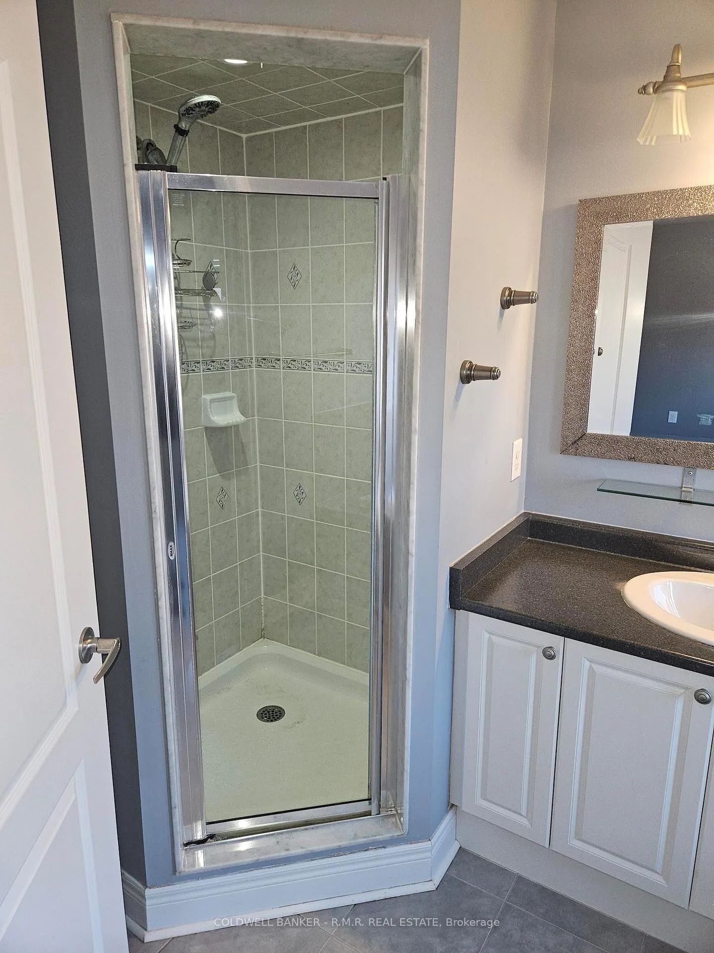 Photo 7 of 85 Dewell Crescent, Clarington, Courtice — HOMEH