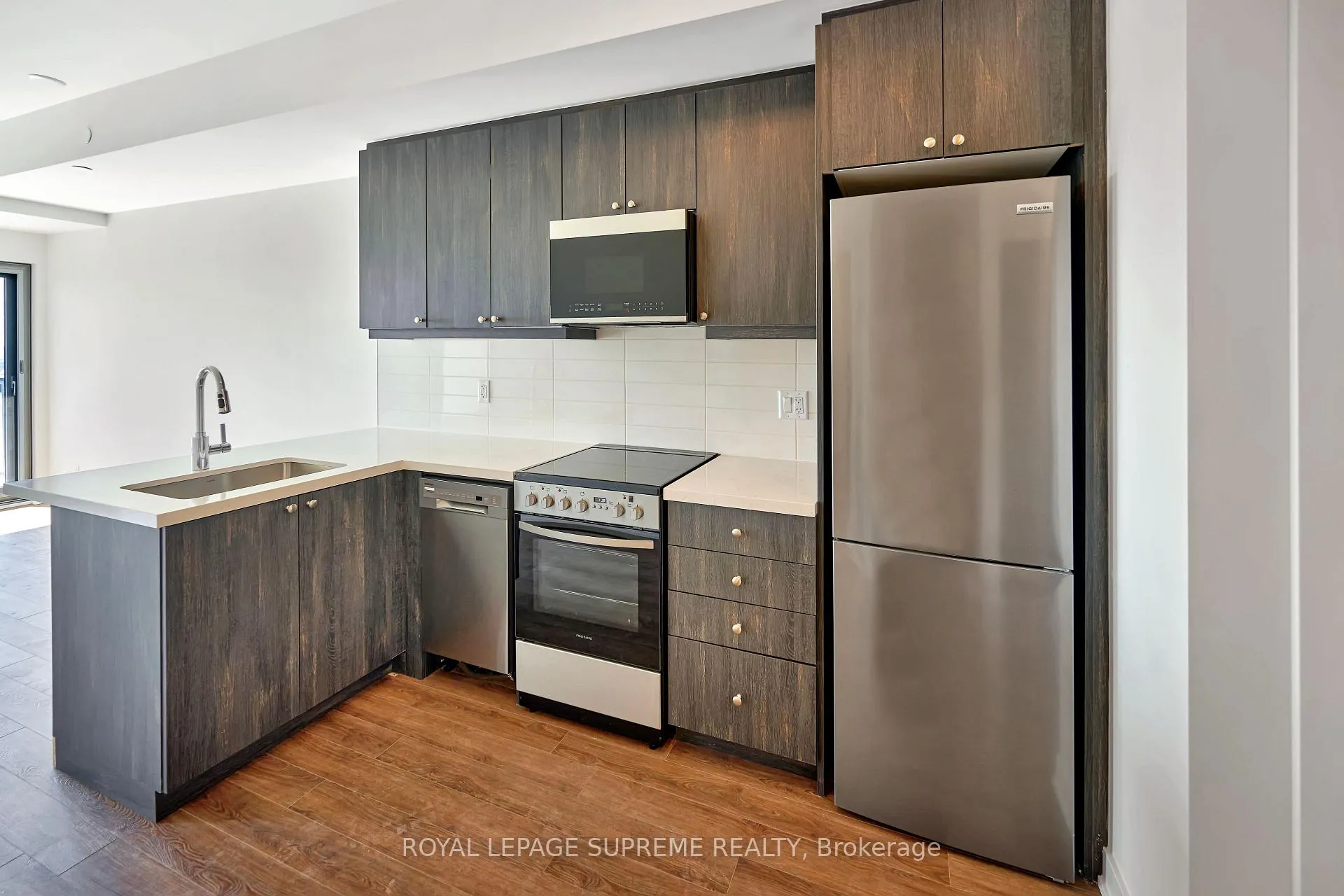 Photo 2 of Unit 1020, 51 Clarington Boulevard, Clarington, Bowmanville — HOMEH
