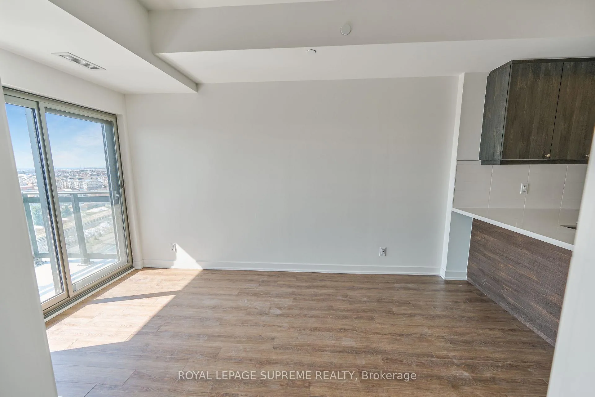 Photo 5 of Unit 1020, 51 Clarington Boulevard, Clarington, Bowmanville — HOMEH