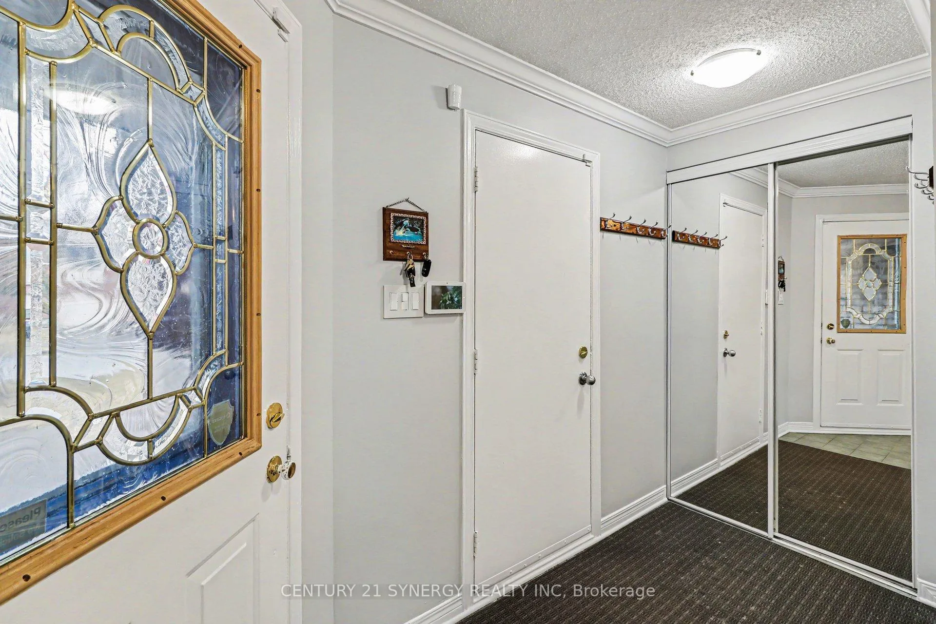 Photo 4 of 41 Hunterswood Crescent, Ottawa, Hunt Club Park — HOMEH