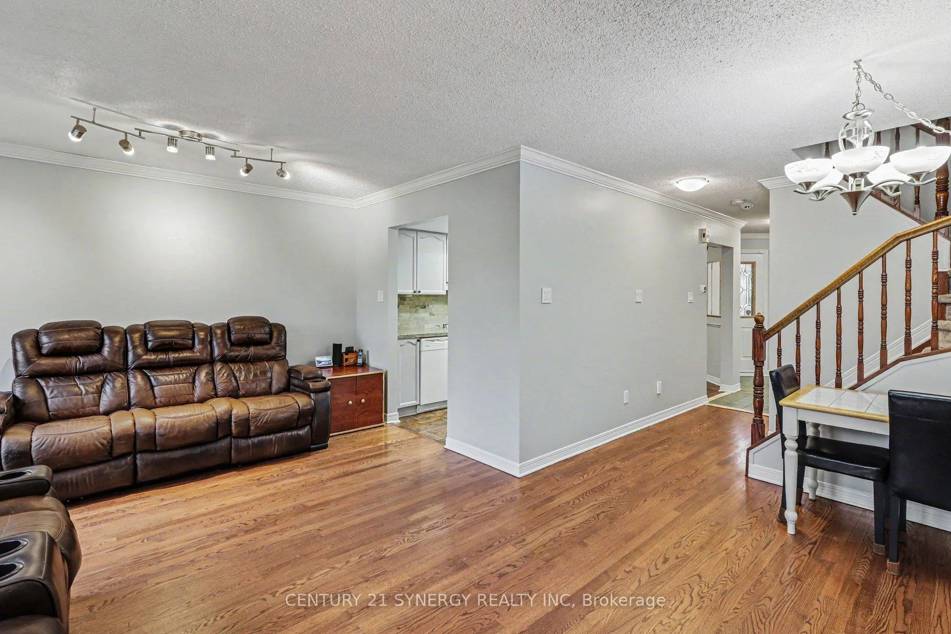 Photo 8 of 41 Hunterswood Crescent, Ottawa, Hunt Club Park — HOMEH