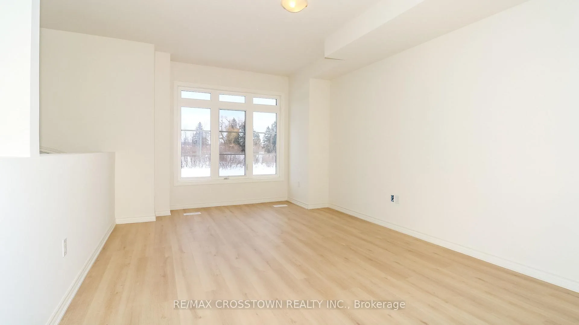 Photo 10 of Unit (Unit 6), 1227 Corm Street, Innisfil, Alcona — HOMEH