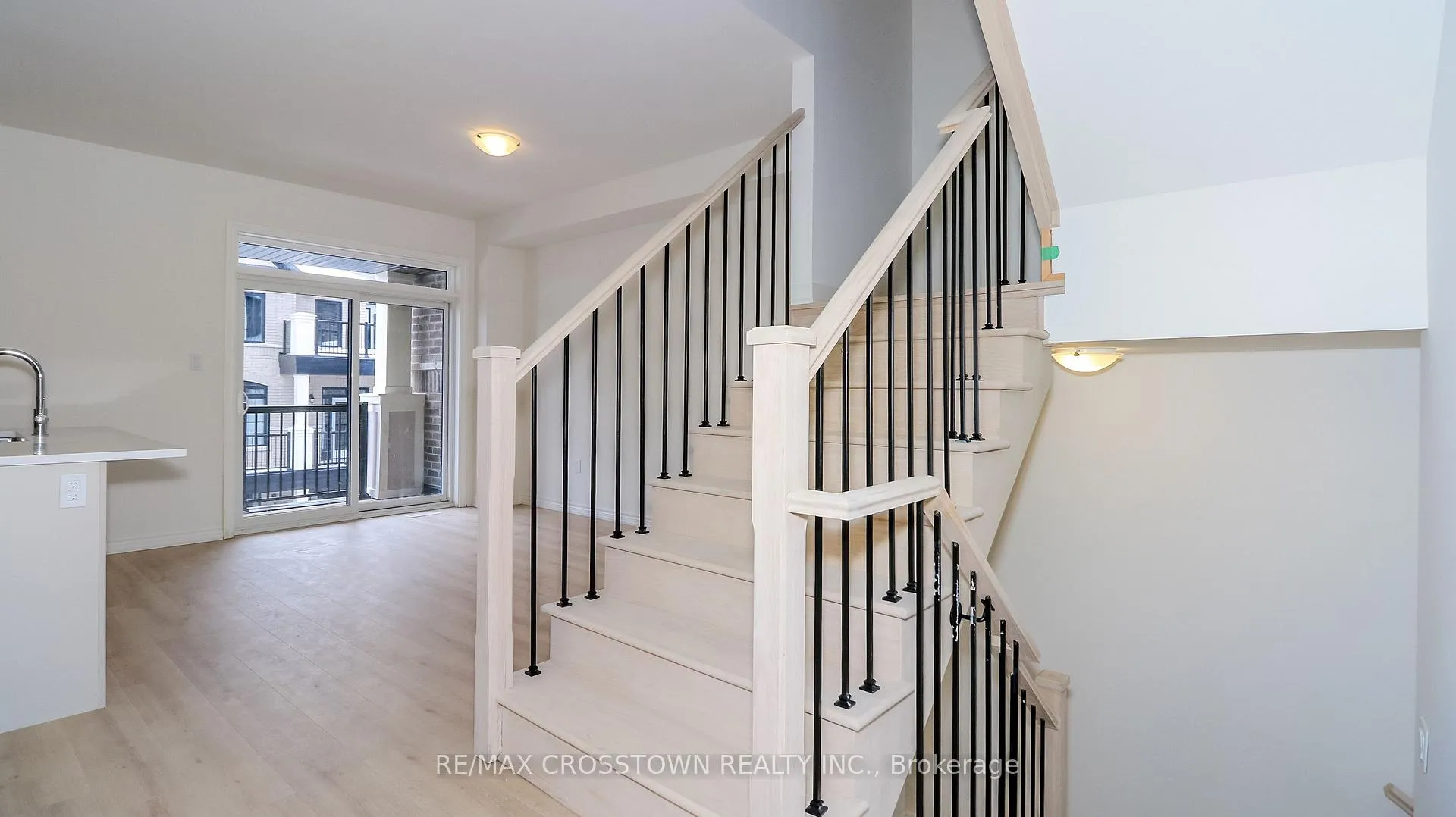 Photo 13 of Unit (Unit 6), 1227 Corm Street, Innisfil, Alcona — HOMEH
