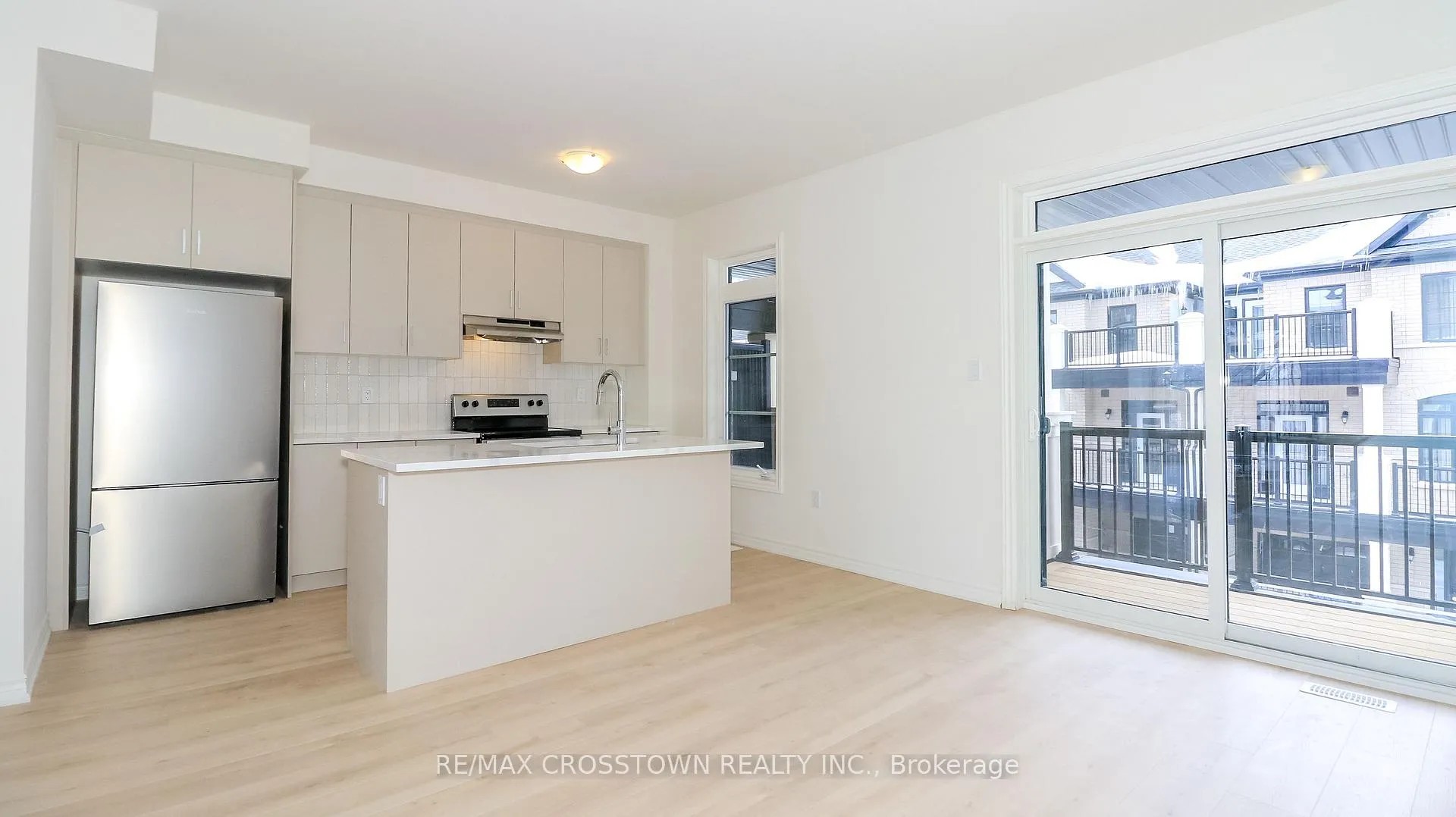 Photo 15 of Unit (Unit 6), 1227 Corm Street, Innisfil, Alcona — HOMEH