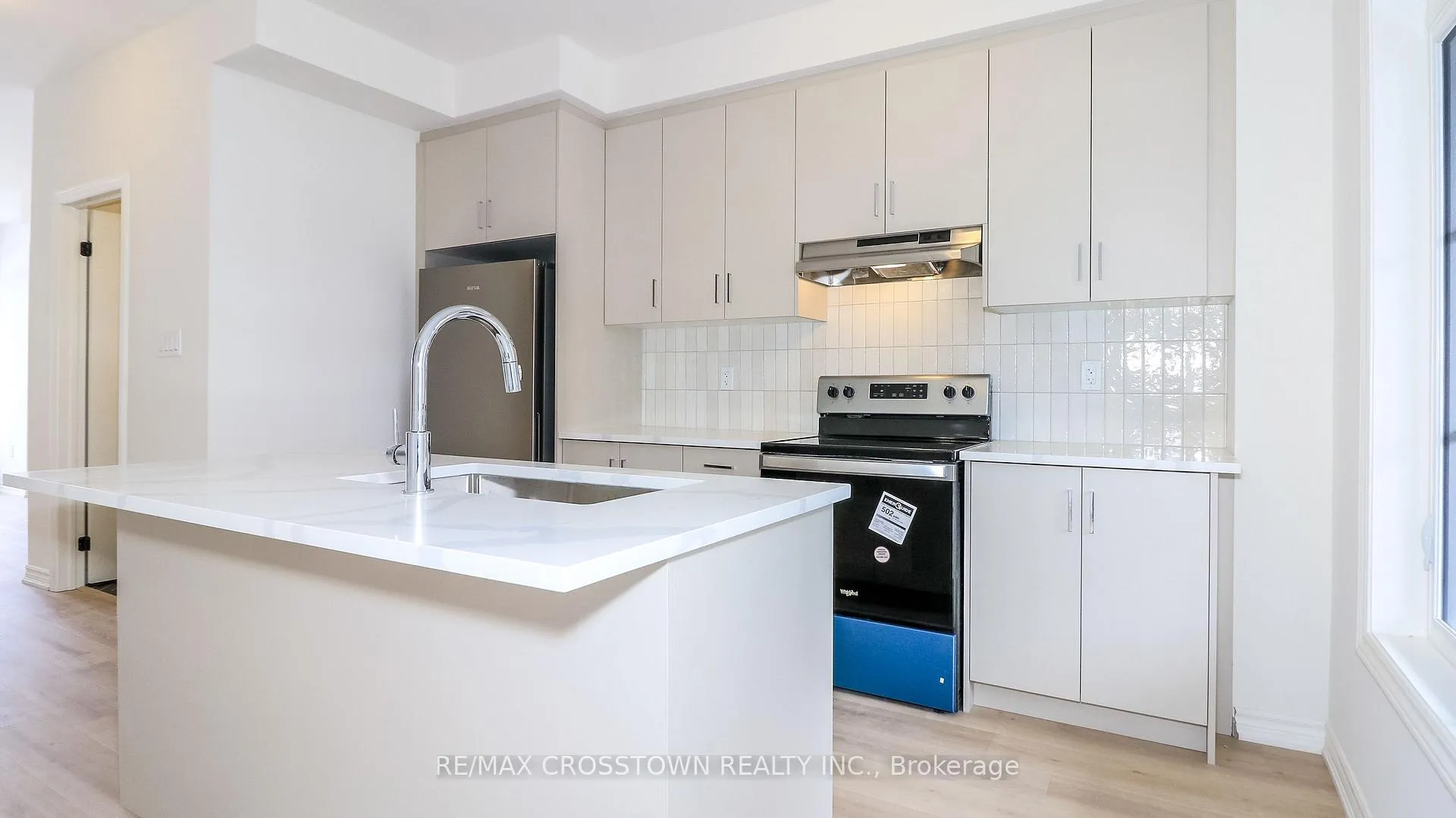 Photo 17 of Unit (Unit 6), 1227 Corm Street, Innisfil, Alcona — HOMEH