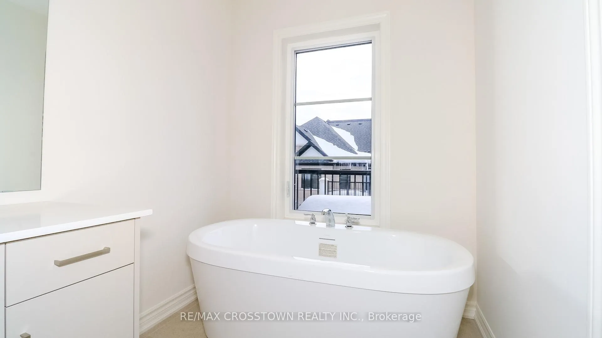 Photo 32 of Unit (Unit 6), 1227 Corm Street, Innisfil, Alcona — HOMEH