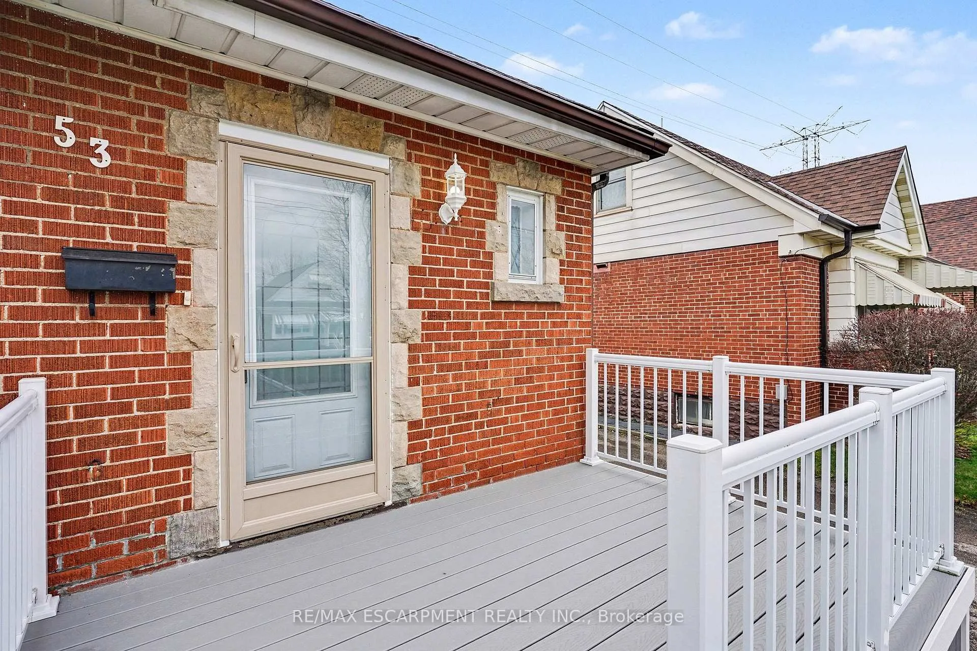 Photo 2 of 53 Bell Avenue, Hamilton, Bartonville — HOMEH
