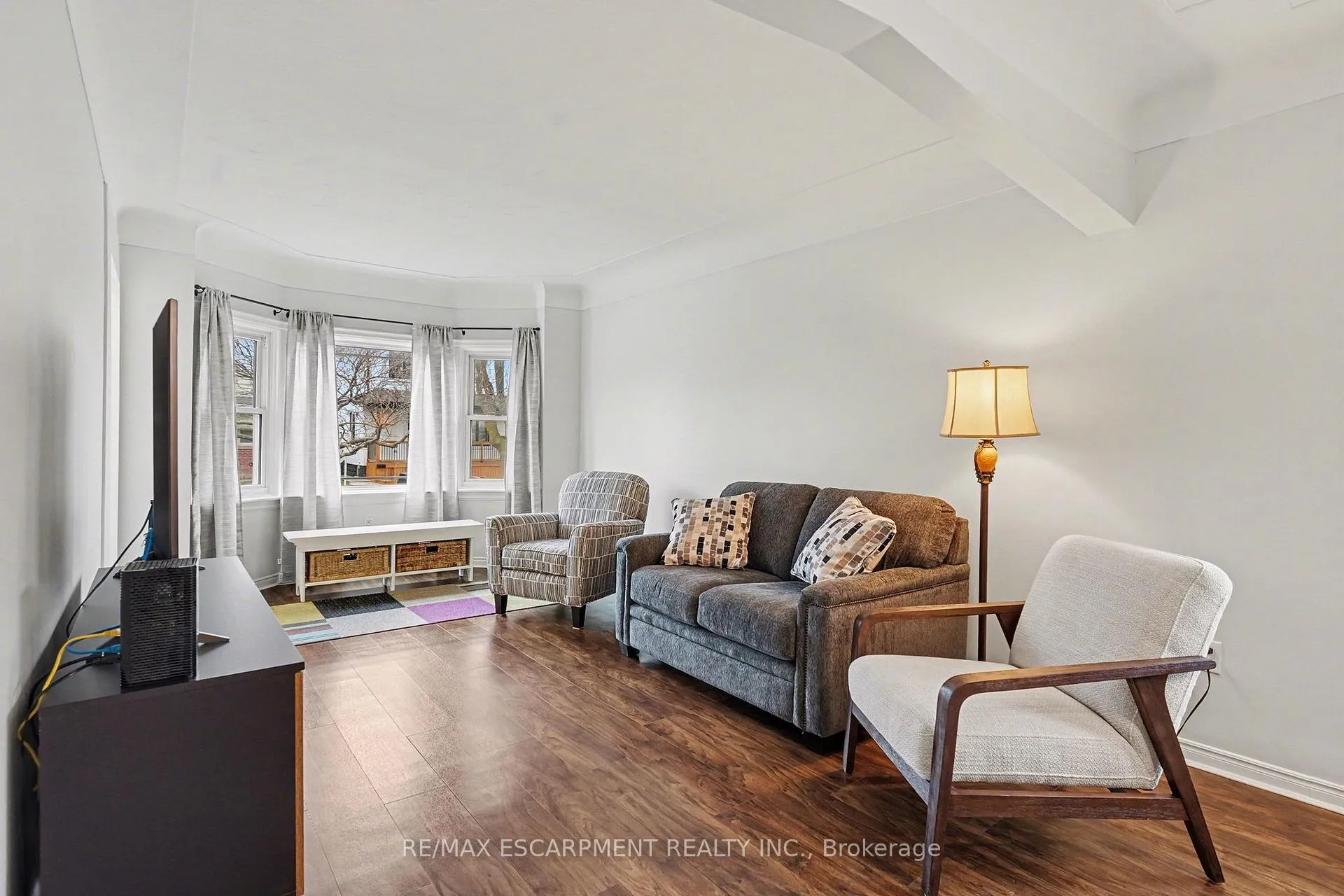 Photo 3 of 53 Bell Avenue, Hamilton, Bartonville — HOMEH