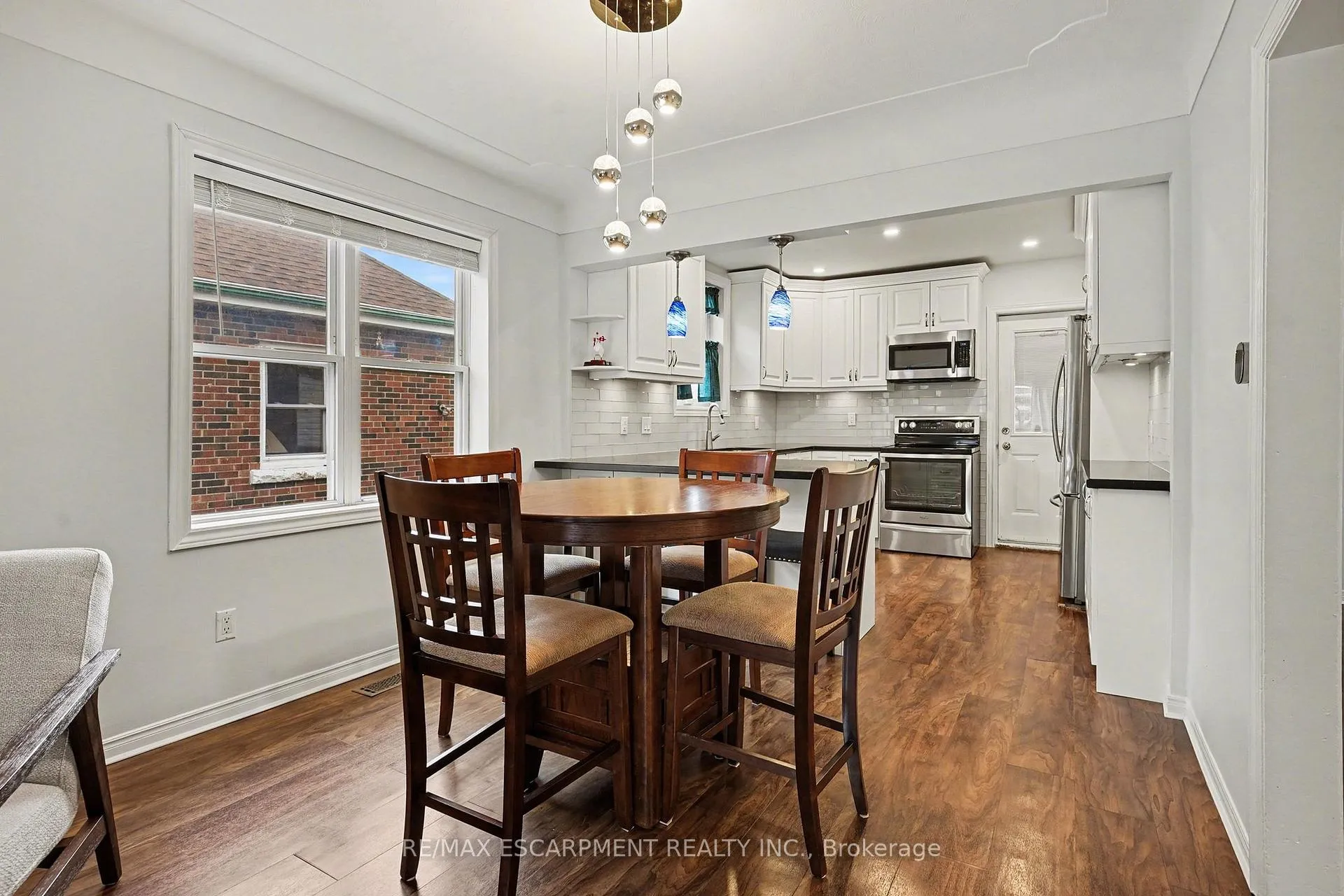Photo 6 of 53 Bell Avenue, Hamilton, Bartonville — HOMEH