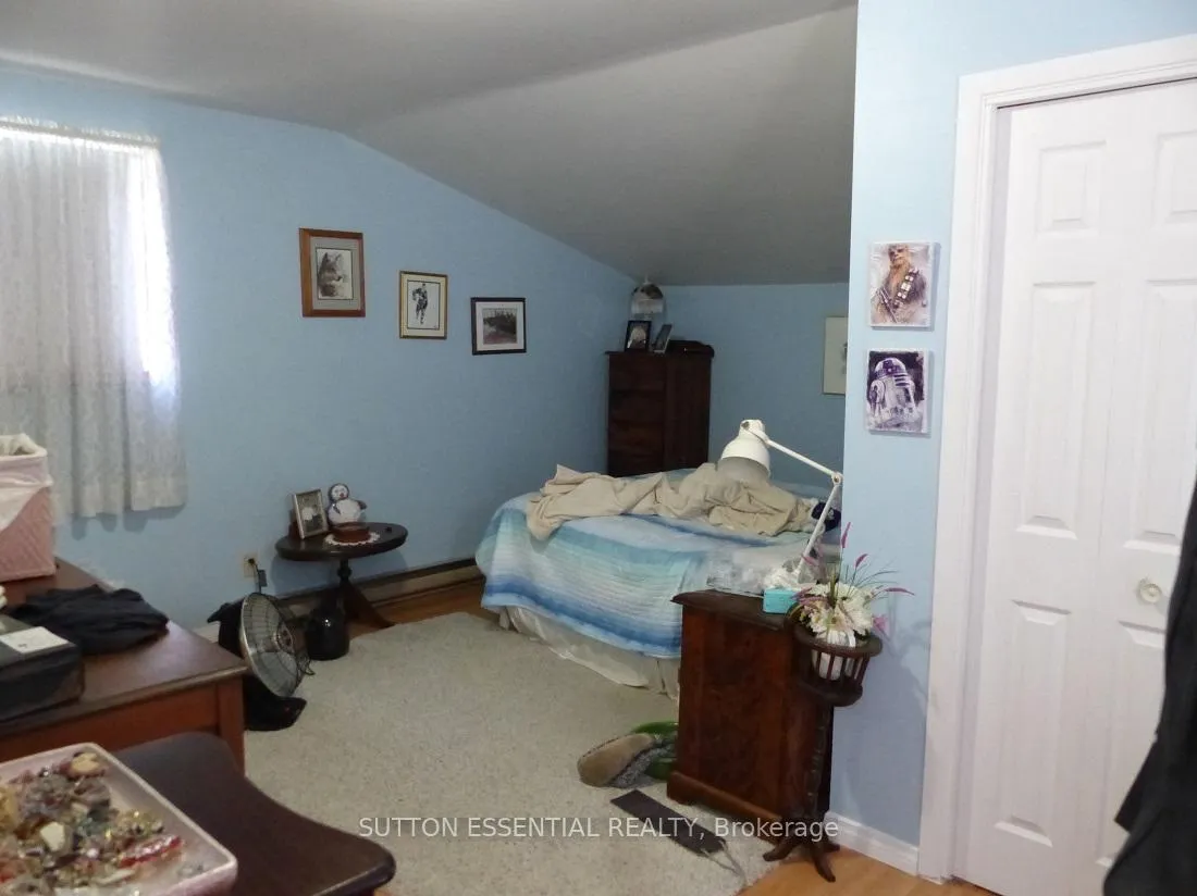 Photo 25 of 71 Russell Street E, Smiths Falls — HOMEH
