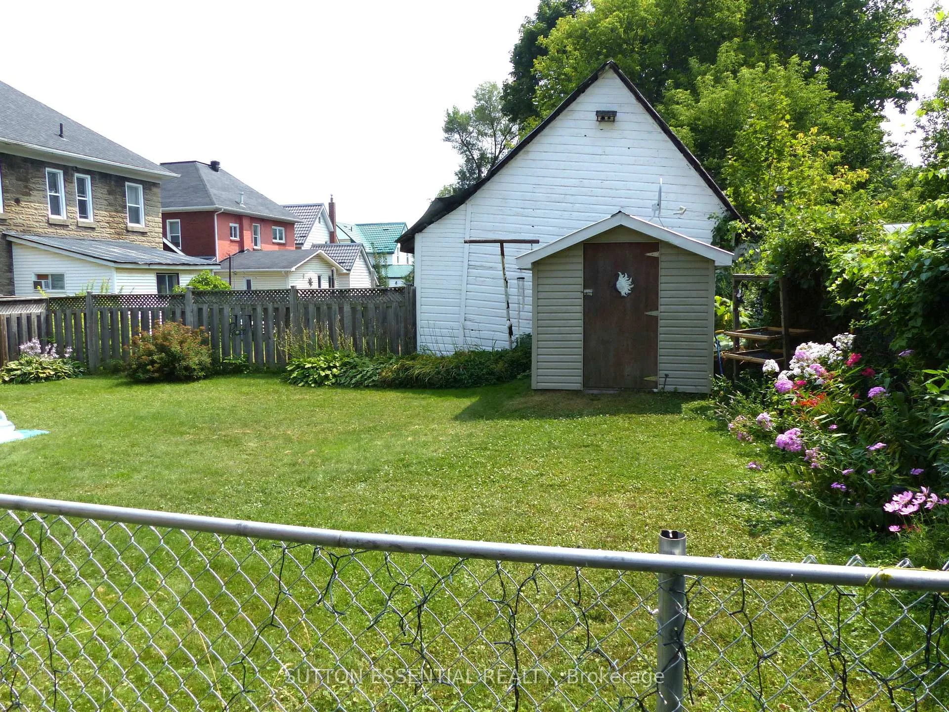 Photo 29 of 71 Russell Street E, Smiths Falls — HOMEH